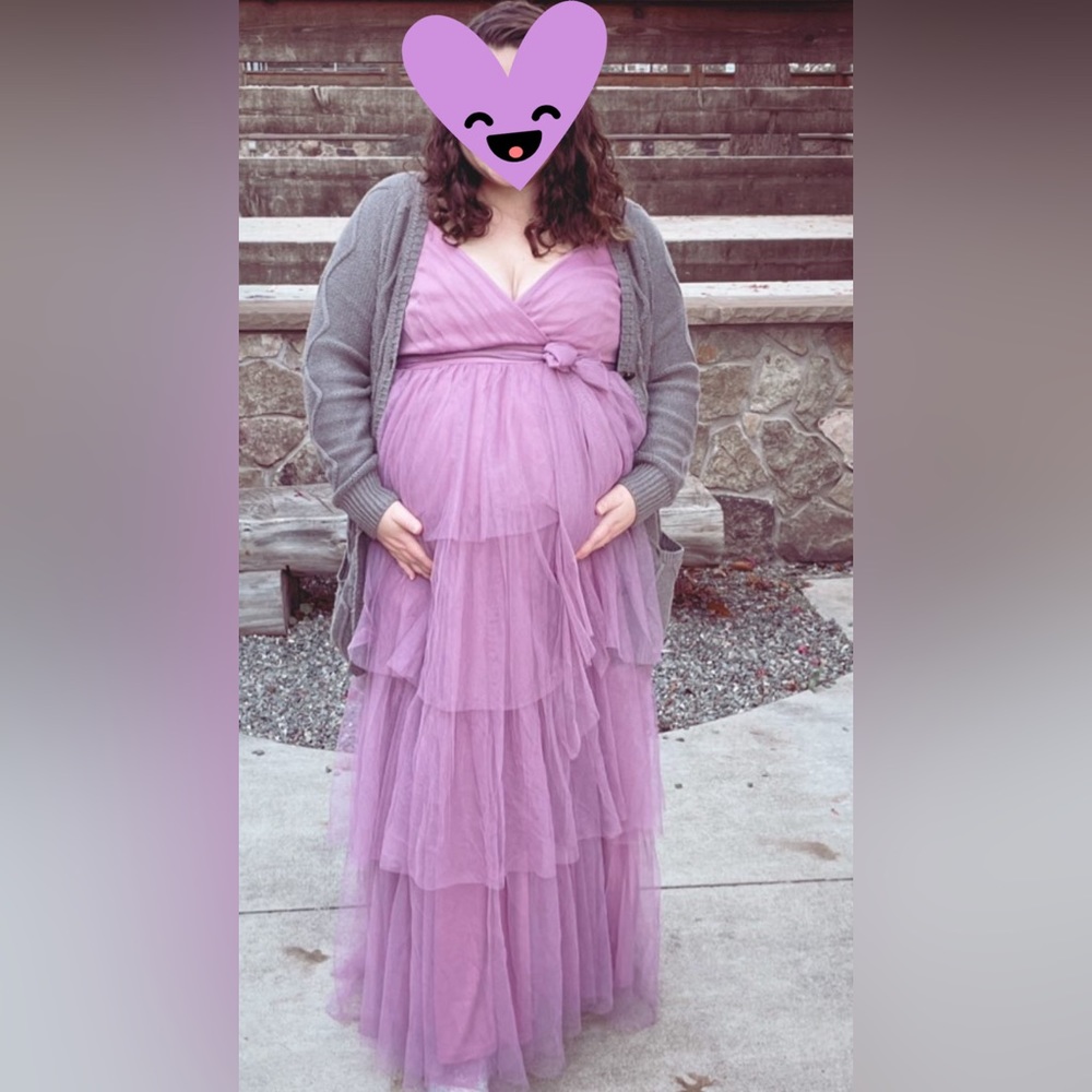 Maternity tulle dress in orchid